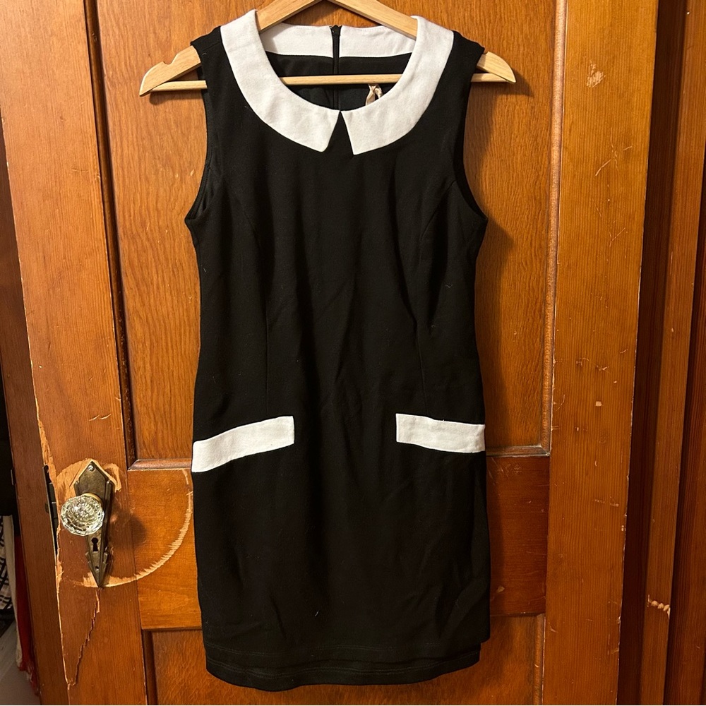 Peter Pan collar Black dress